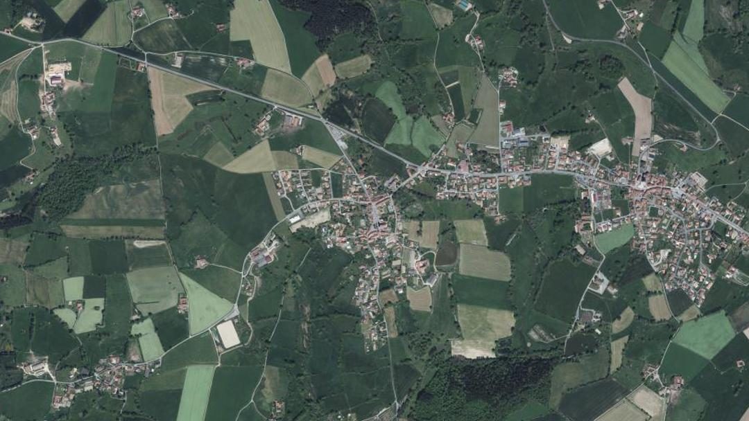 Photo 2 — Saint-Barthélemy-Lestra, Loire (42110)