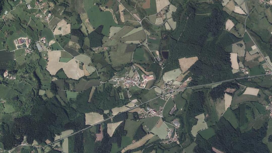 Photo 2 — Chausseterre, Loire (42430)