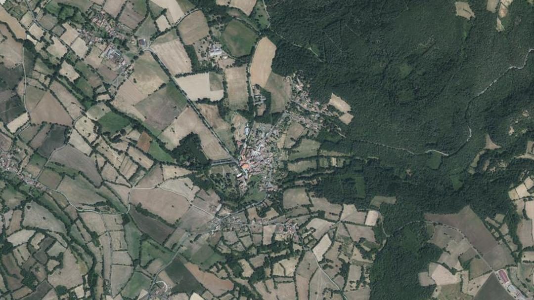 Photo 2 — Chavaniac-Lafayette, Haute-Loire (43230)