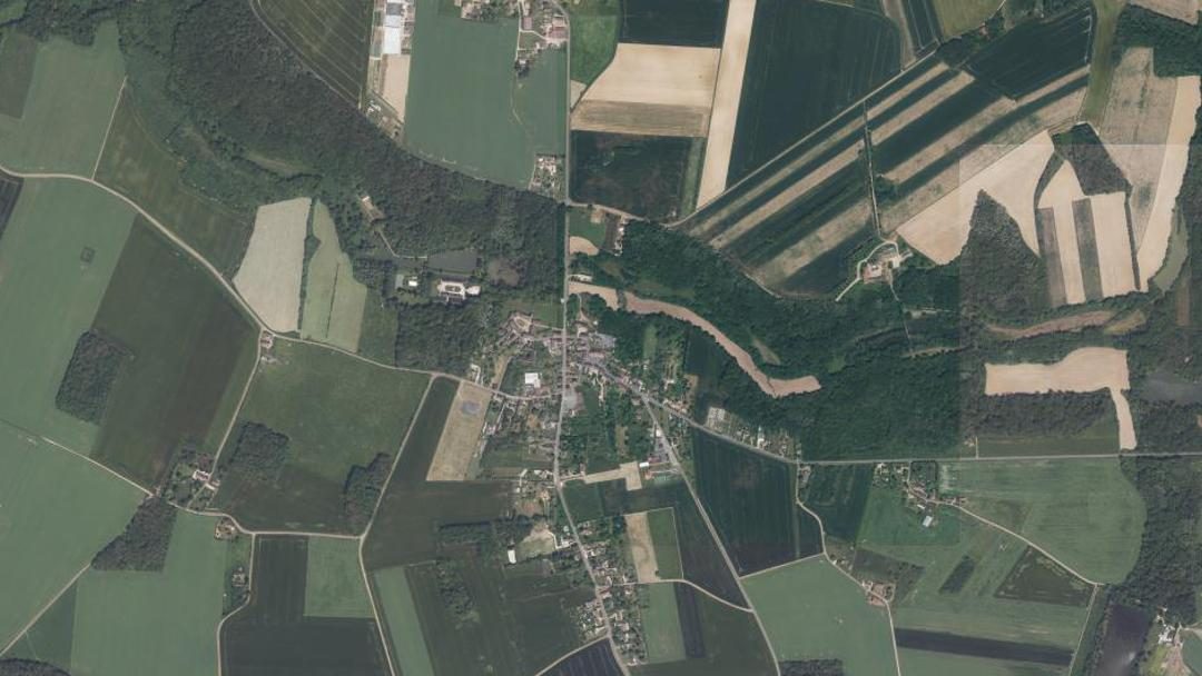 Photo 4 — Bazoches-sur-le-Betz, Loiret (45210)