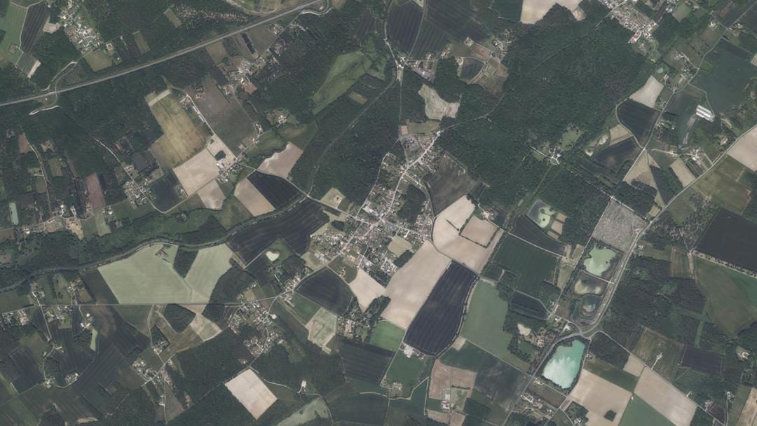 Photo 2 — Chevillon-sur-Huillard, Loiret (45700)