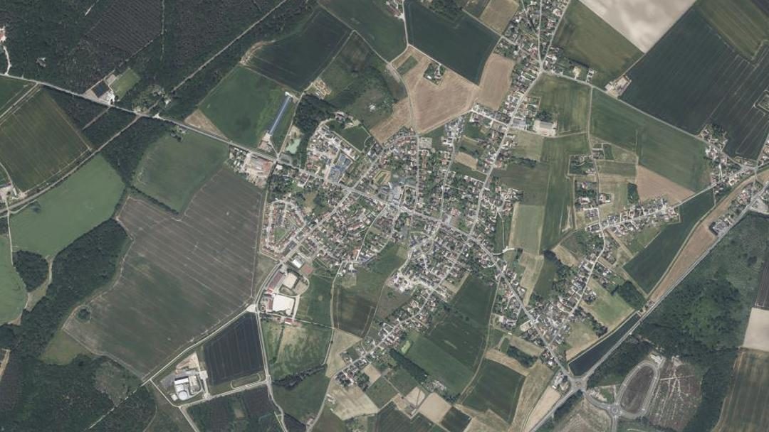 Photo 3 — Marigny-les-Usages, Loiret (45760)