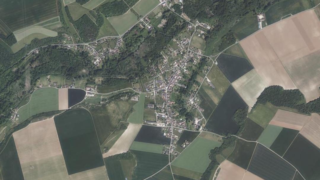 Photo 2 — La Neuville-sur-Essonne, Loiret (45390)