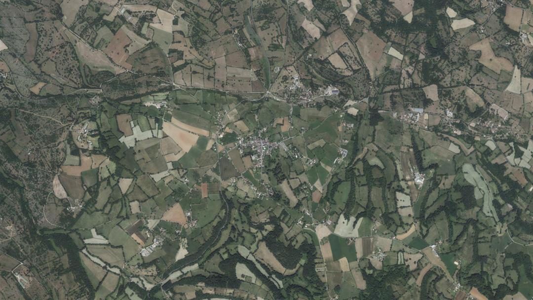 Photo 2 — Miers, Lot (46500)
