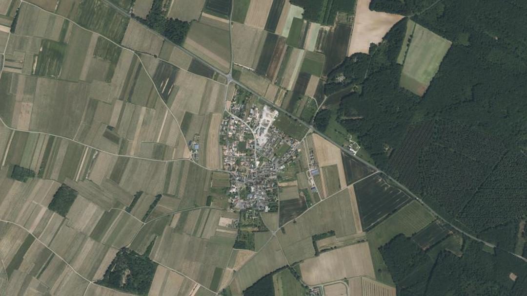 Photo 2 — Brossay, Maine-et-Loire (49700)