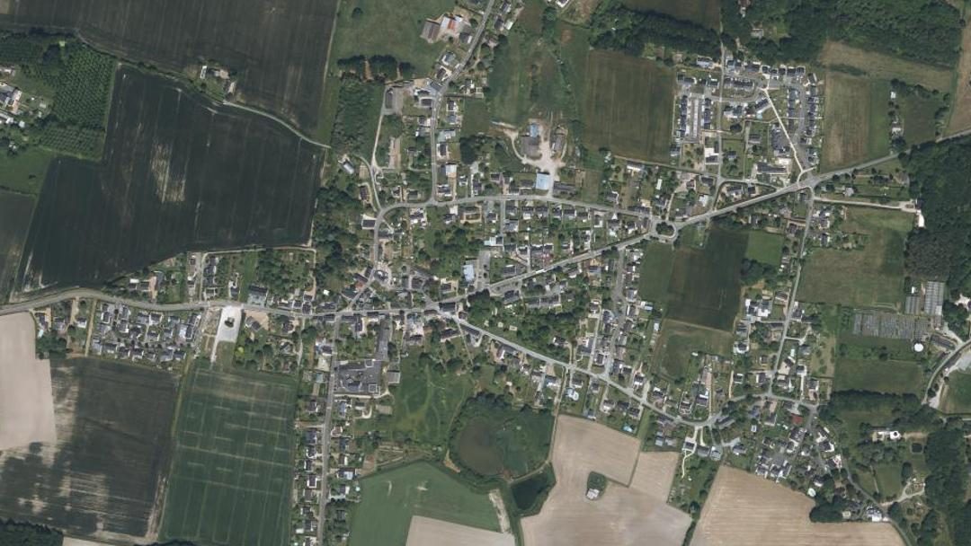 Photo 2 — Sarrigné, Maine-et-Loire (49800)