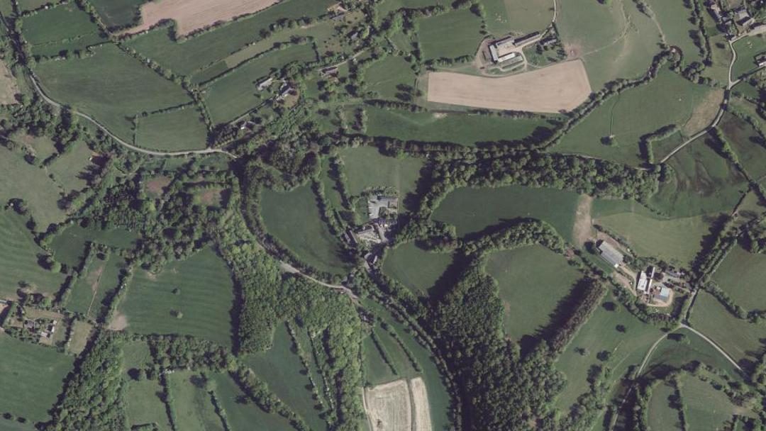 Photo 3 — La Baleine, Manche (50450)