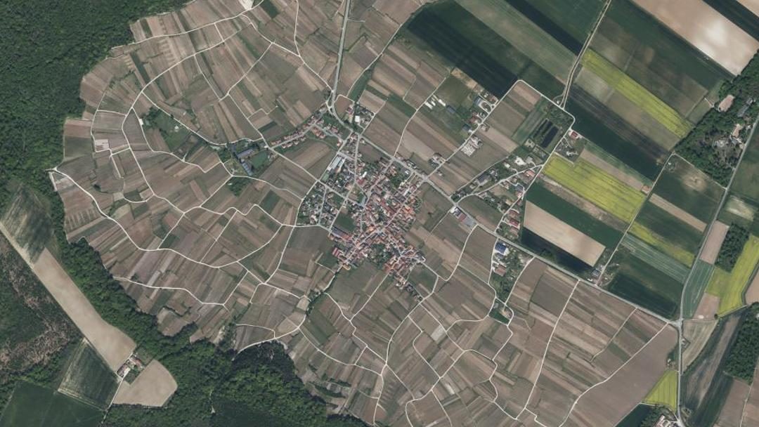 Photo 2 — Chamery, Marne (51500)