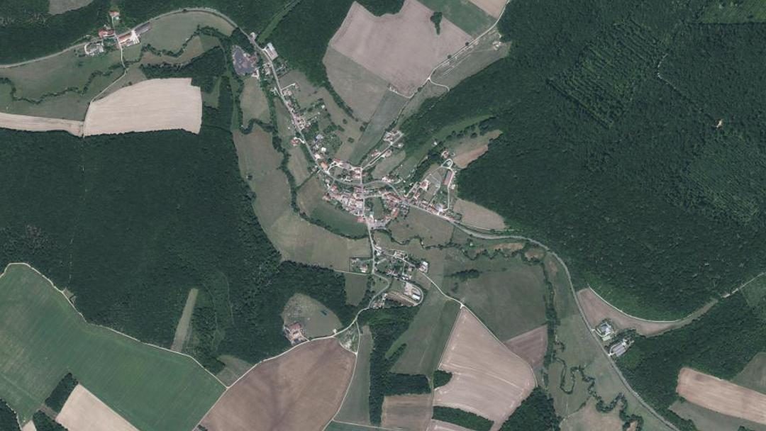Photo 2 — Cour-l'Évêque, Haute-Marne (52210)