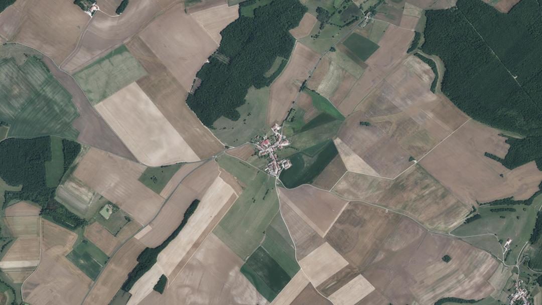 Photo 2 — Lezéville, Haute-Marne (52230)