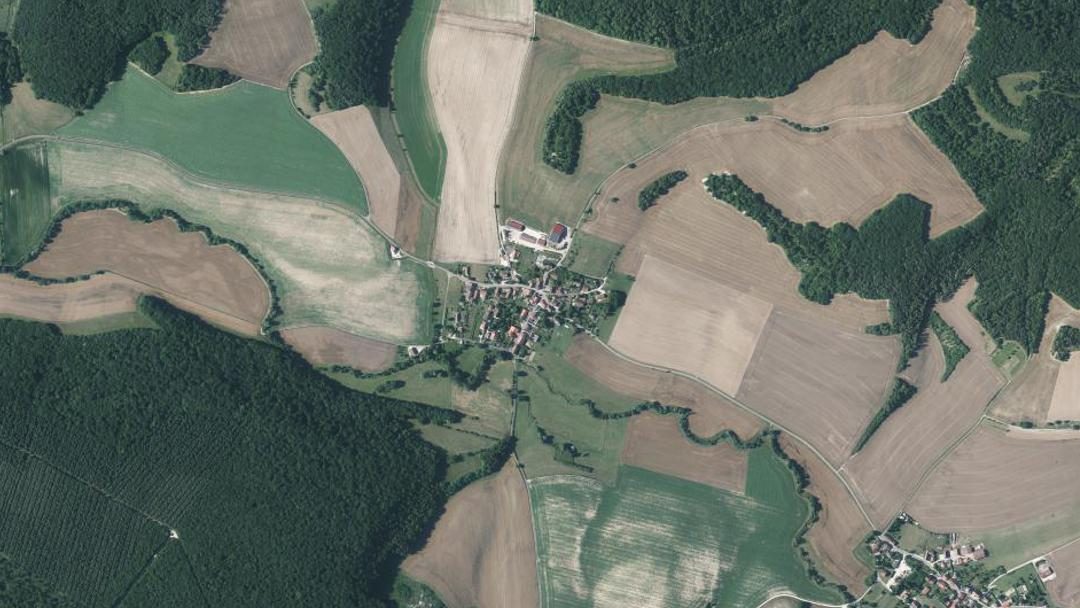 Photo 2 — Montheries, Haute-Marne (52330)