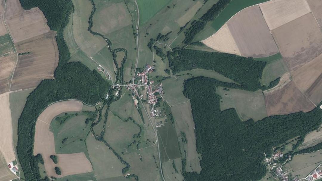 Photo 2 — Montot-sur-Rognon, Haute-Marne (52700)