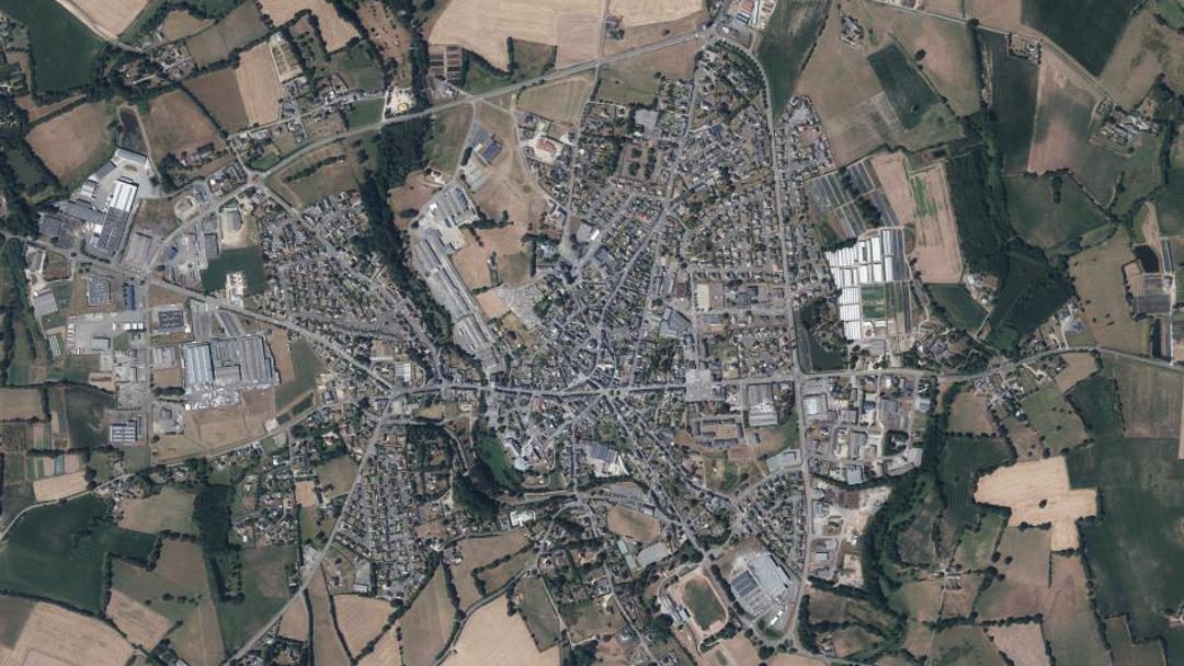 Photo 2 — Gorron, Mayenne (53120)