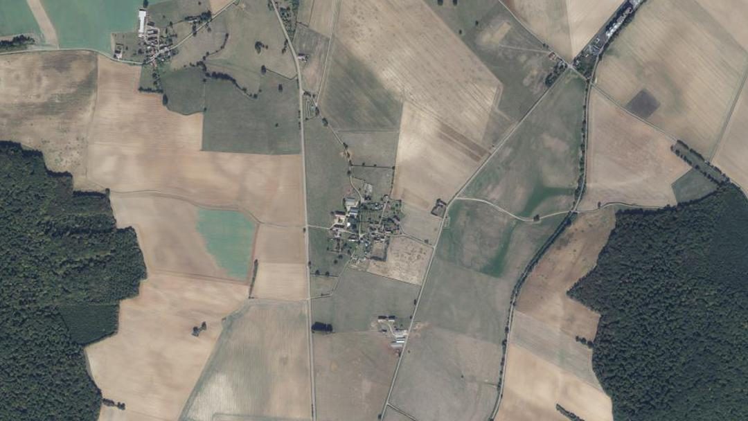 Photo 2 — Arzembouy, Nièvre (58700)