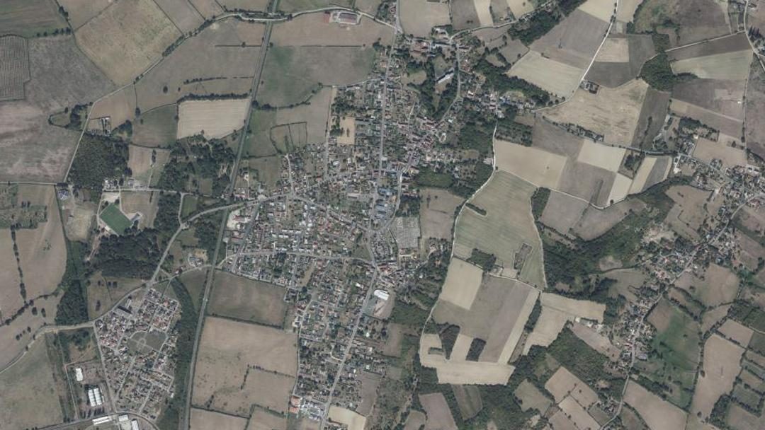 Photo 2 — Garchizy, Nièvre (58600)