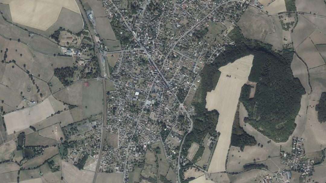 Photo 3 — Pougues-les-Eaux, Nièvre (58320)