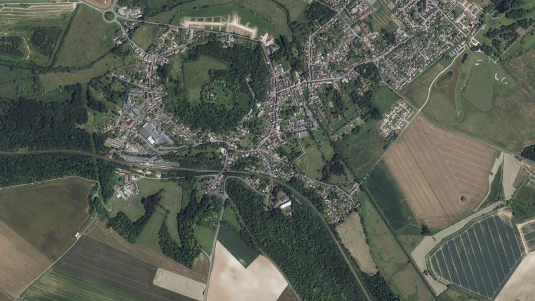 Photo 2 — Chaumont-en-Vexin, Oise (60240)