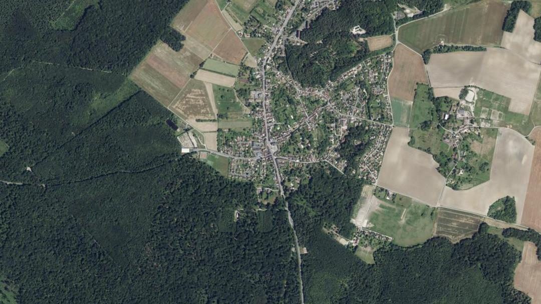 Photo 2 — Fleurines, Oise (60700)