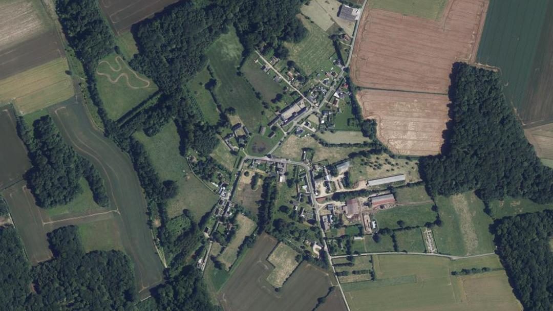 Photo 2 — Hautbos, Oise (60210)