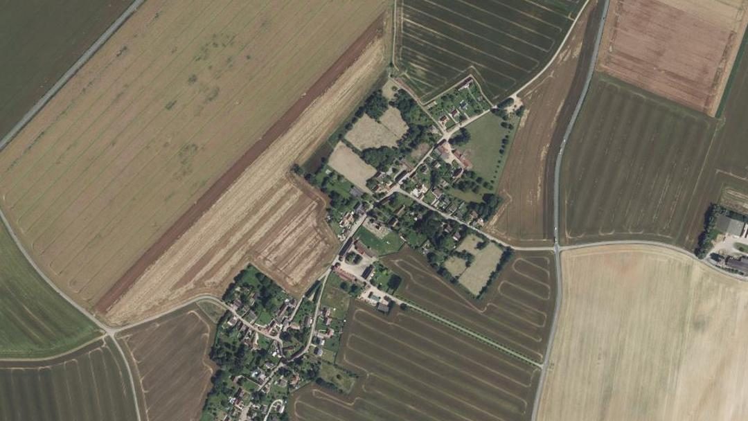 Photo 2 — Jaméricourt, Oise (60240)