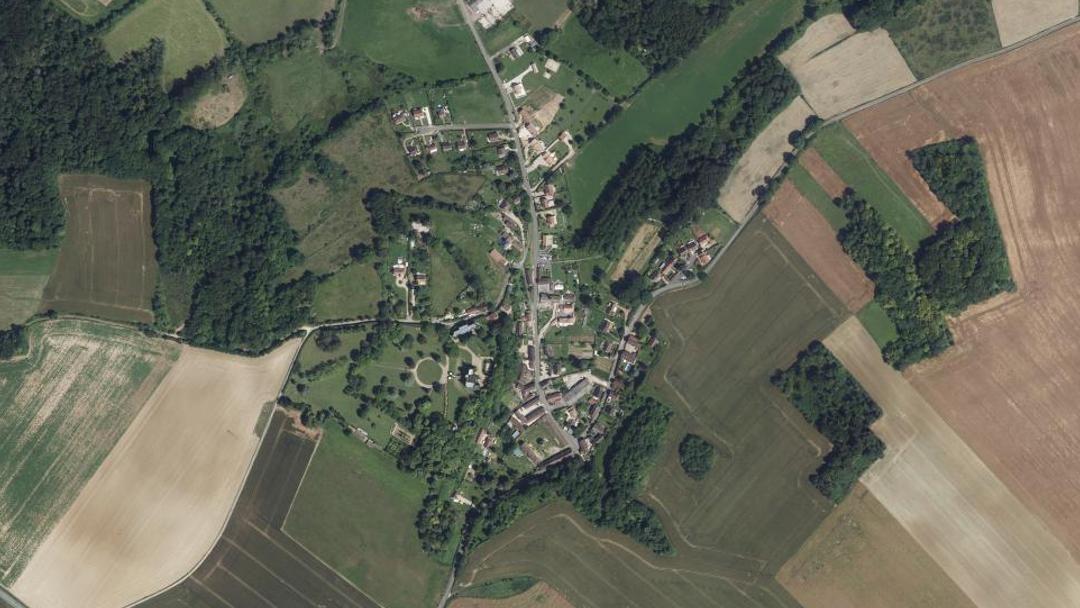 Photo 2 — Lattainville, Oise (60240)