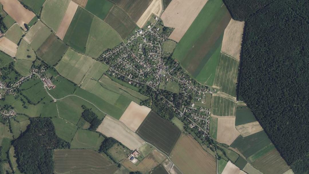 Photo 2 — Le Mont-Saint-Adrien, Oise (60650)