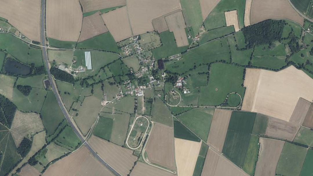 Photo 2 — Commeaux, Orne (61200)