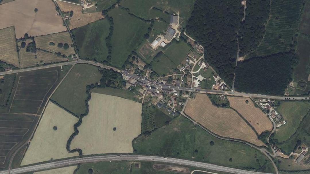 Photo 2 — Le Ménil-Broût, Orne (61250)