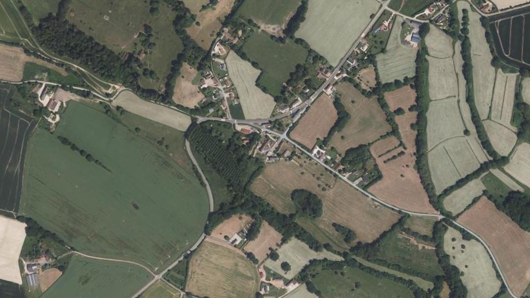 Photo 2 — Parfondeval, Orne (61400)