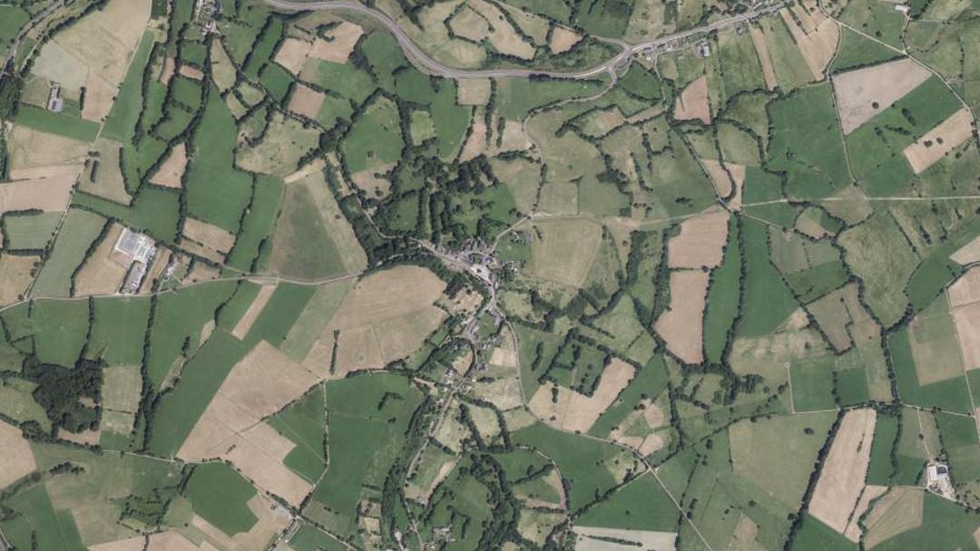 Photo 2 — Saint-Pierre-Roche, Puy-de-Dôme (63210)