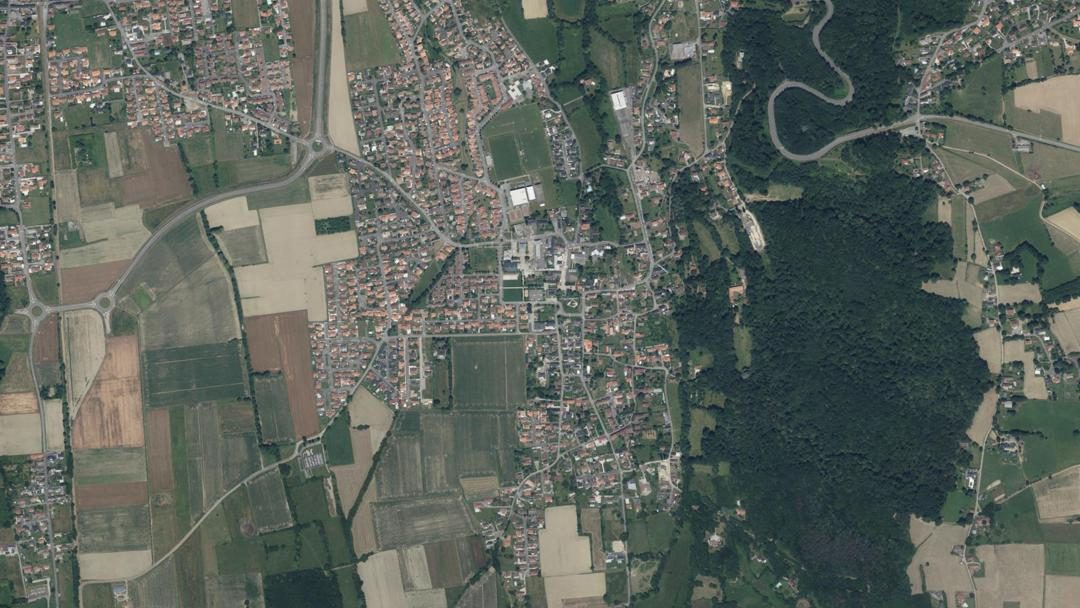 Photo 2 — Barbazan-Debat, Hautes-Pyrénées (65690)