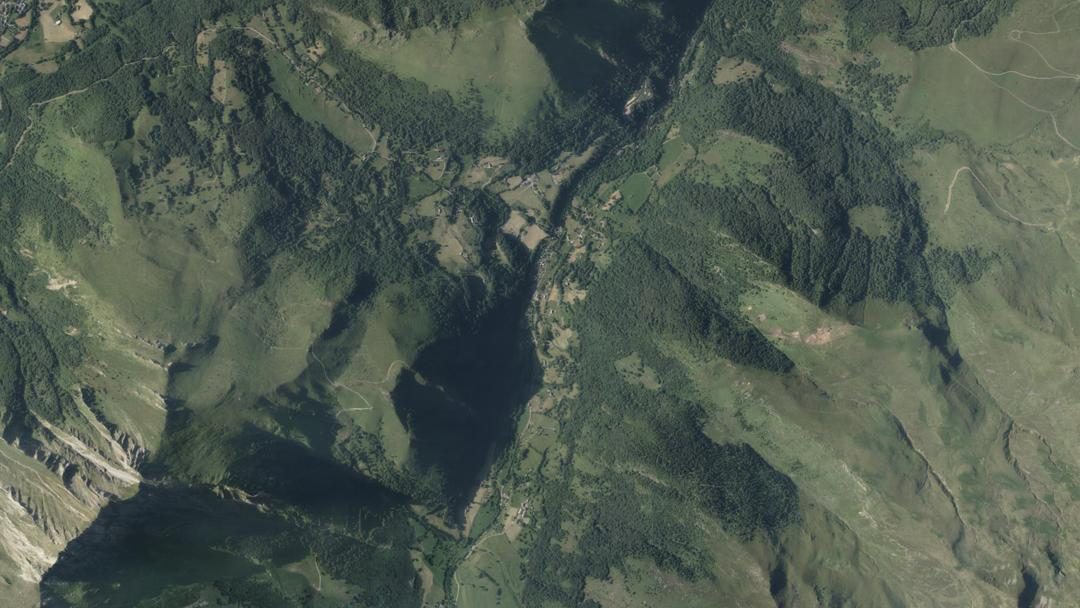 Photo 2 — Estaing, Hautes-Pyrénées (65400)