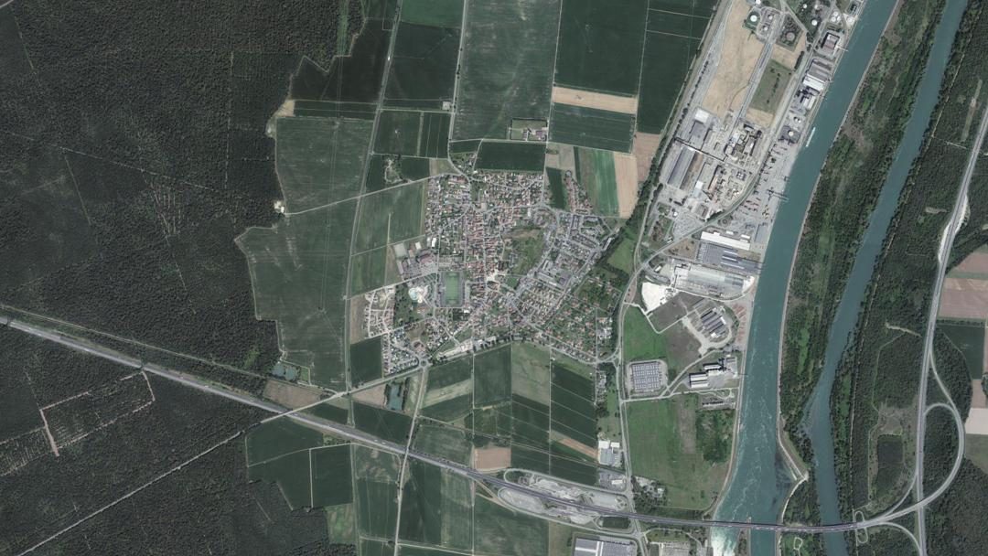 Photo 3 — Ottmarsheim, Haut-Rhin (68490)