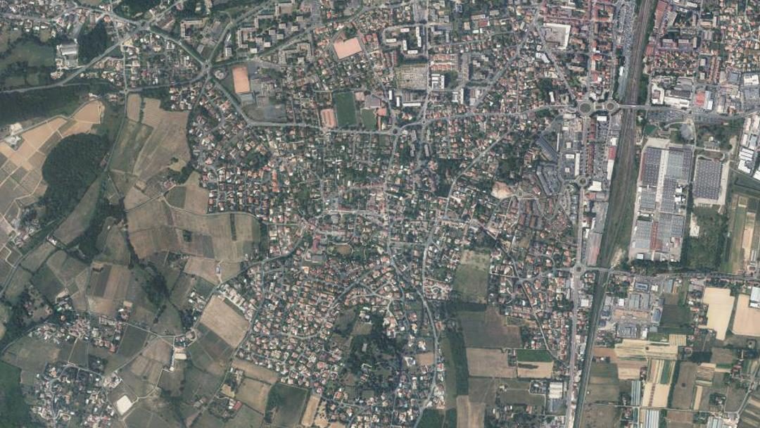 Photo 2 — Limas, Rhône (69400)