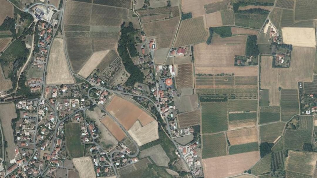 Photo 2 — Saint-Jean-des-Vignes, Rhône (69380)