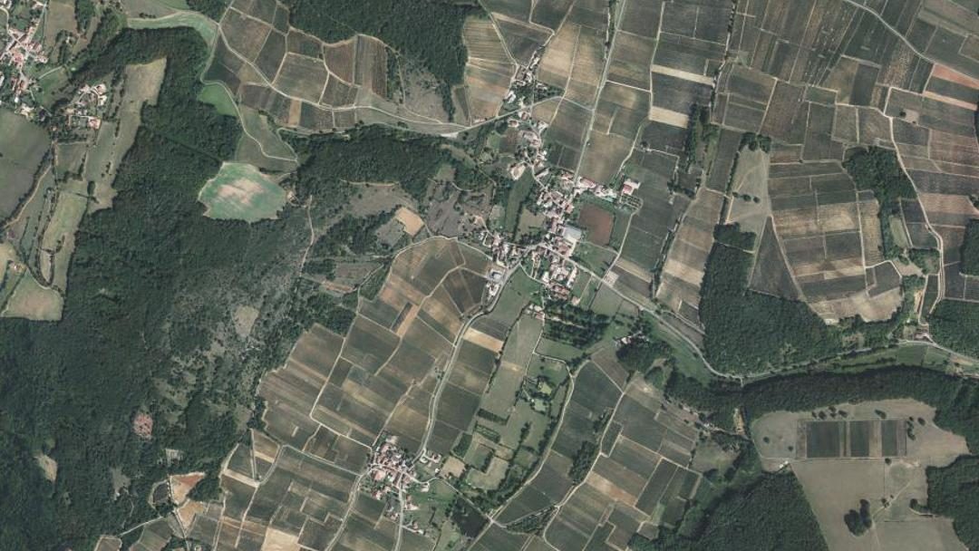 Photo 2 — Bissy-la-Mâconnaise, Saône-et-Loire (71260)