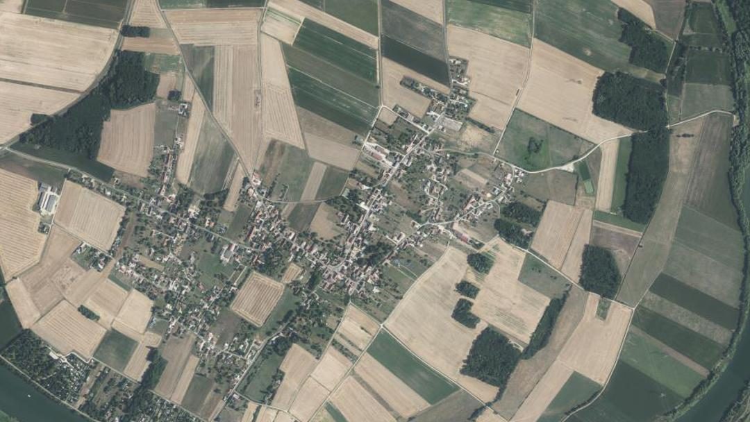 Photo 2 — Bragny-sur-Saône, Saône-et-Loire (71350)