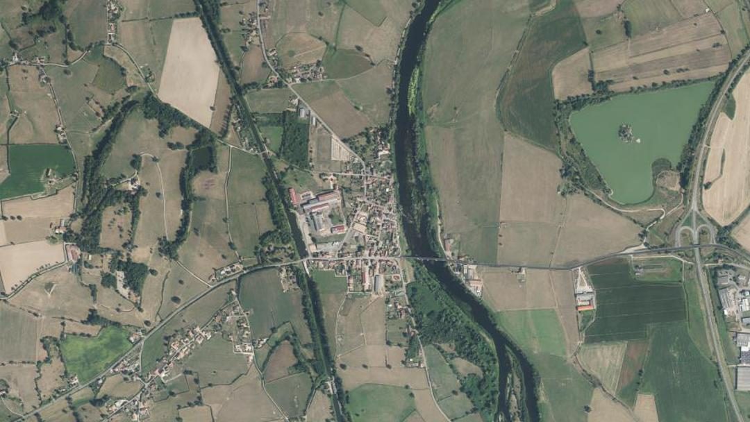 Photo 2 — Chambilly, Saône-et-Loire (71110)