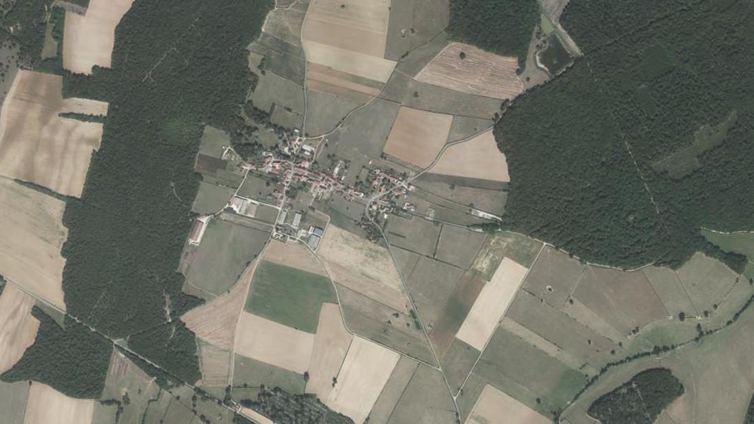 Photo 2 — Champagny-sous-Uxelles, Saône-et-Loire (71460)