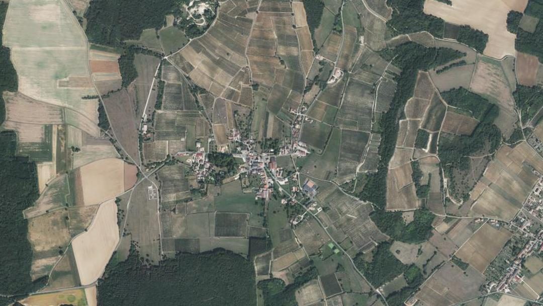 Photo 3 — Chardonnay, Saône-et-Loire (71700)