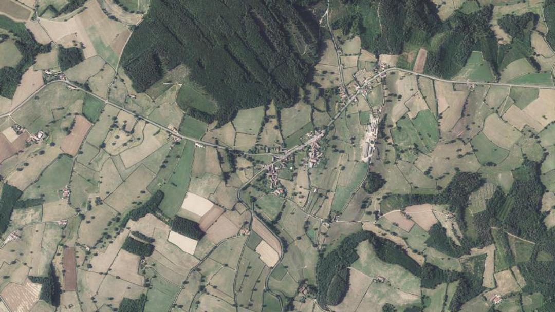 Photo 2 — Curtil-sous-Buffières, Saône-et-Loire (71520)