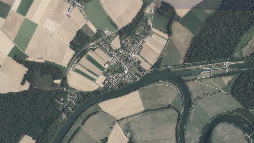 Photo 2 — Écuelles, Saône-et-Loire (71350)