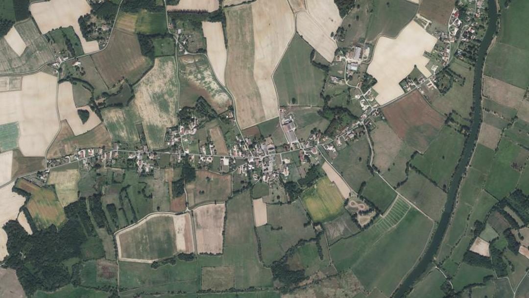 Photo 2 — Huilly-sur-Seille, Saône-et-Loire (71290)