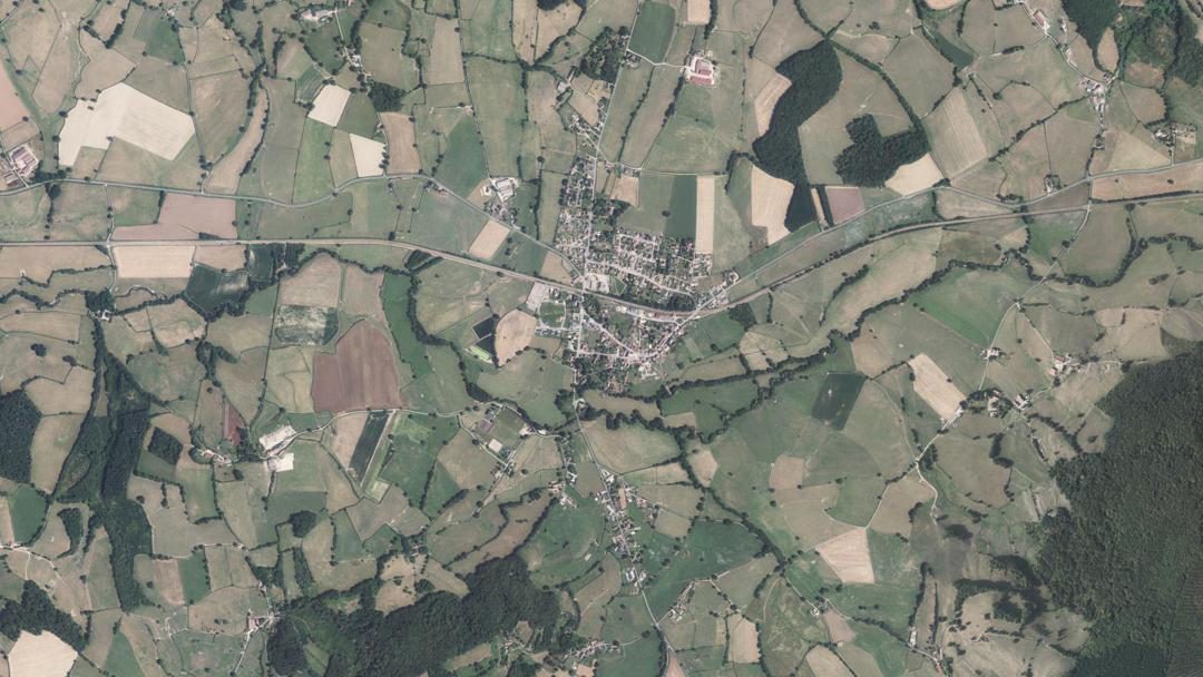 Photo 2 — Mesvres, Saône-et-Loire (71190)