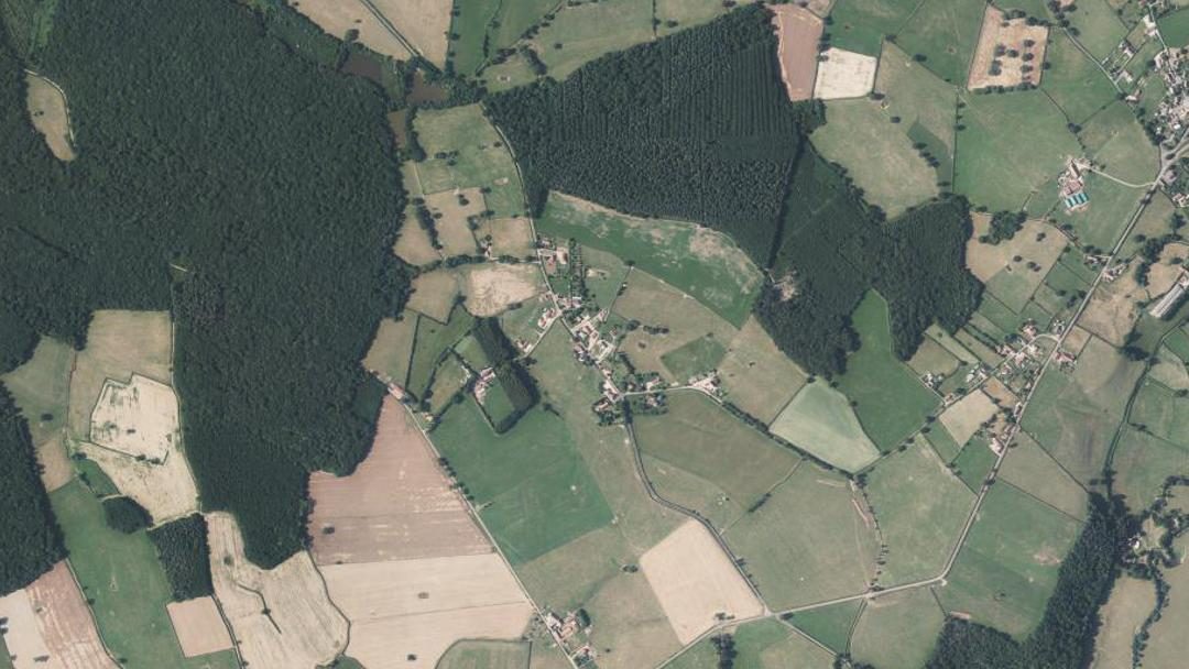 Photo 2 — Nochize, Saône-et-Loire (71600)