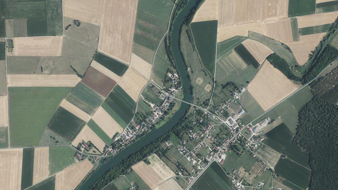 Photo 2 — Saunières, Saône-et-Loire (71350)