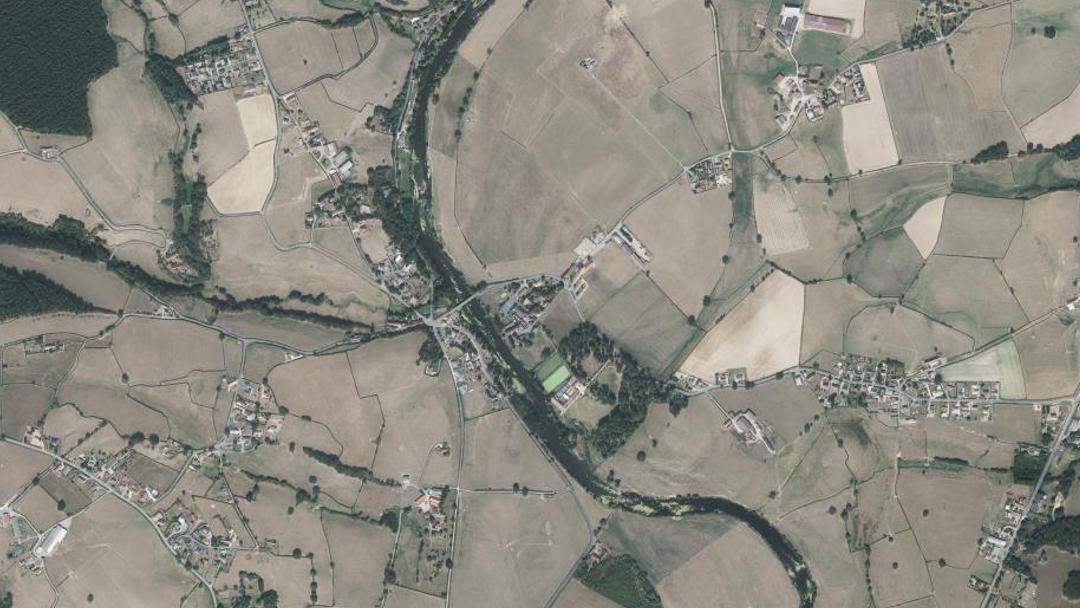 Photo 3 — Vendenesse-sur-Arroux, Saône-et-Loire (71130)