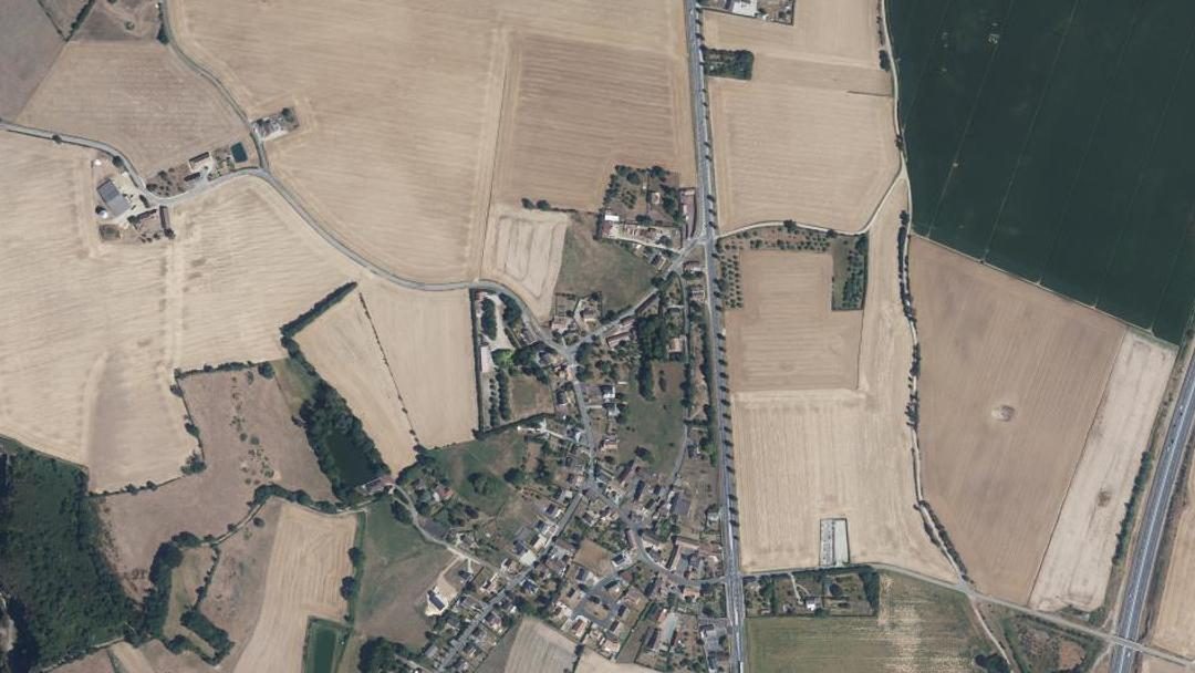 Photo 2 — Béthon, Sarthe (72610)