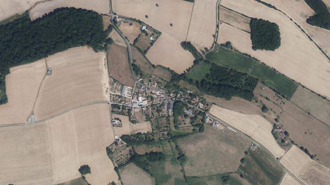Photo 3 — Livet-en-Saosnois, Sarthe (72610)