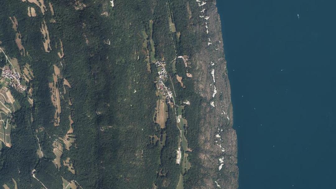 Photo 2 — La Chapelle-du-Mont-du-Chat, Savoie (73370)
